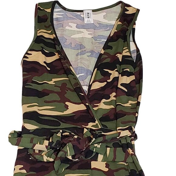 Boutique Sleeveless Camouflage Green Deep V- Neck Jumpsuit - Picture 7 of 12